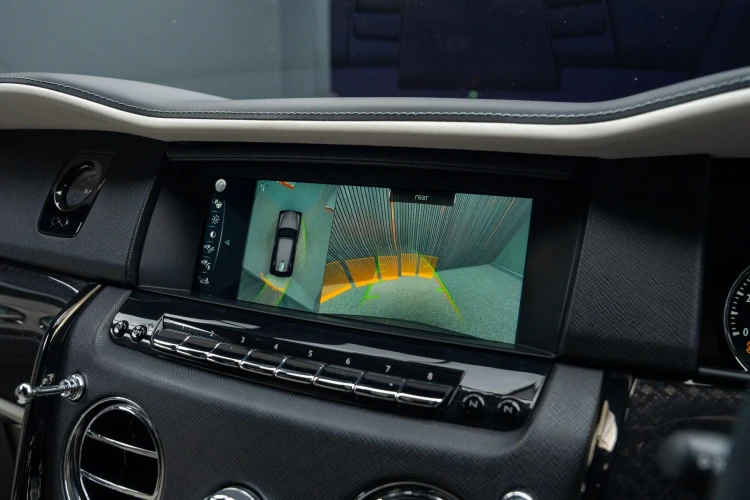 Vehicle Image 24