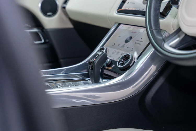 Vehicle Image 35