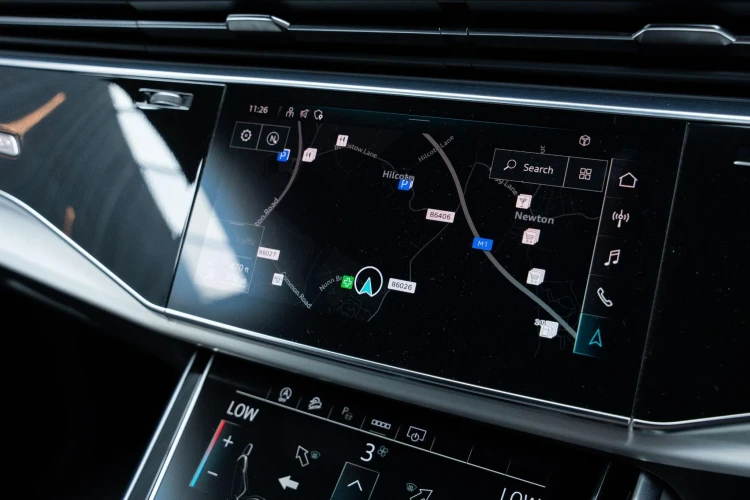 Vehicle Image 8