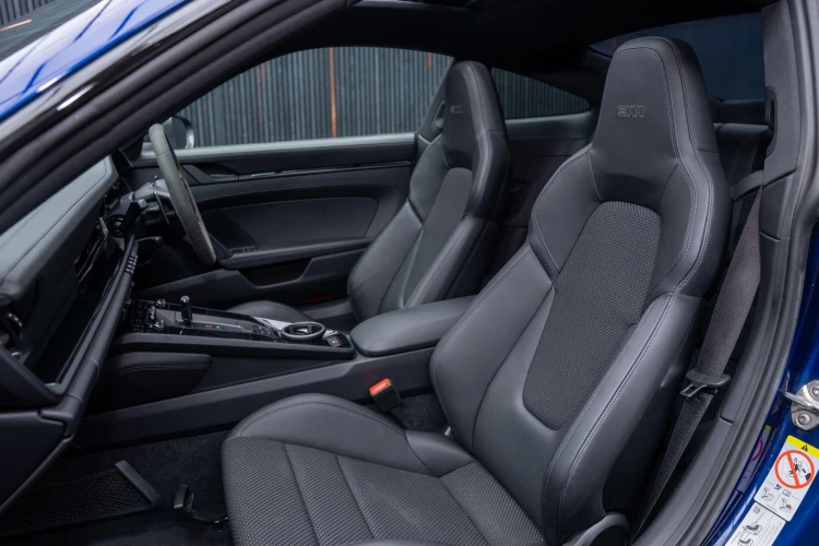 Vehicle Image 33
