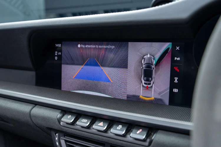 Vehicle Image 10