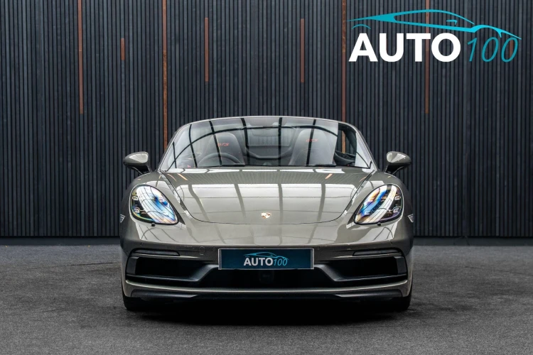 Vehicle Image 11