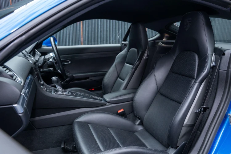 Vehicle Image 30