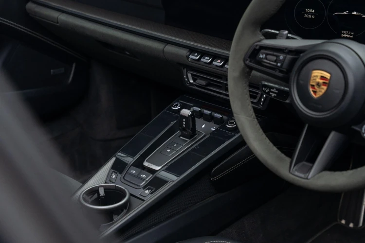 Vehicle Image 38