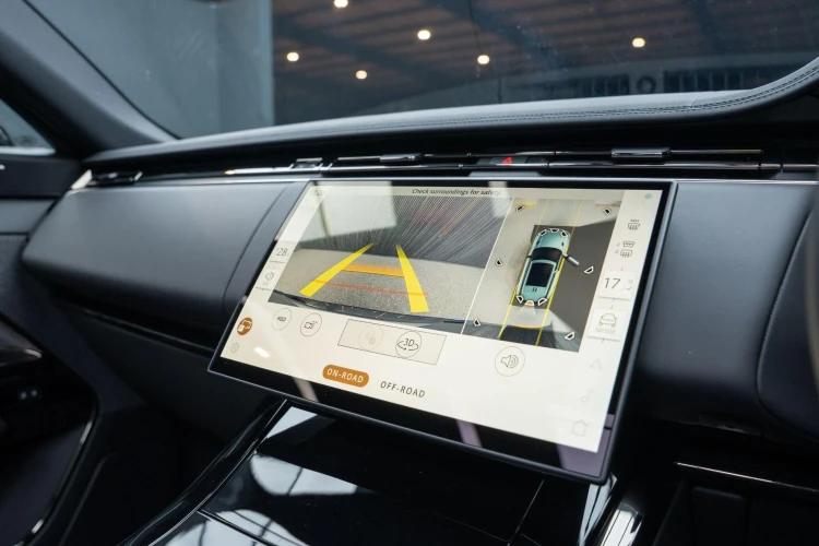 Vehicle Image 8