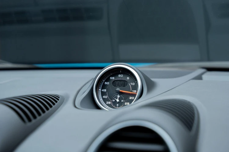 Vehicle Image 8