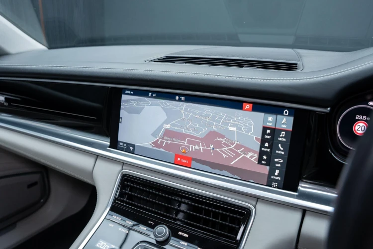 Vehicle Image 10