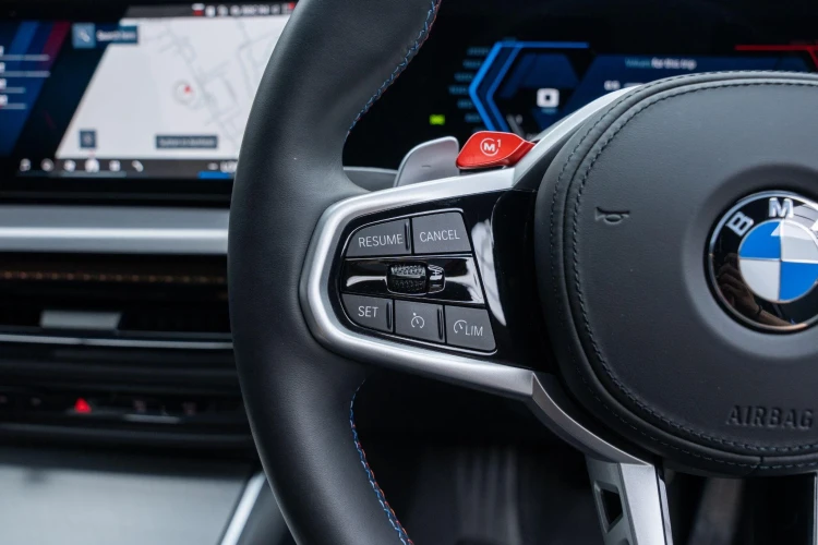 Vehicle Image 24