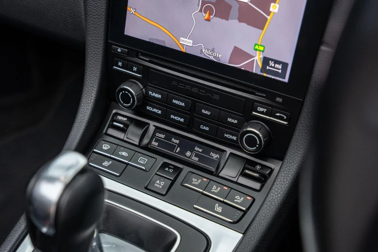 Vehicle Image 30