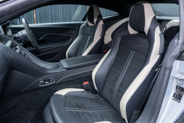 Vehicle Image 31