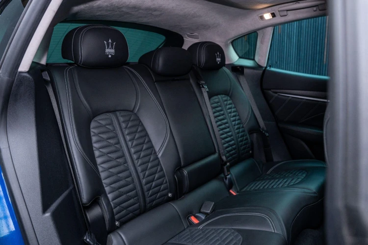 Vehicle Image 14