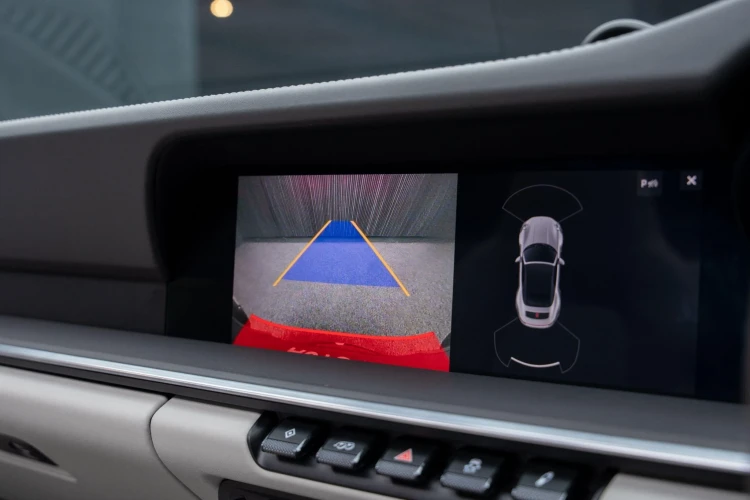 Vehicle Image 10