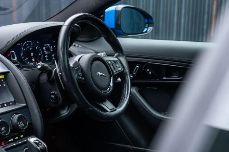 Vehicle Image 37