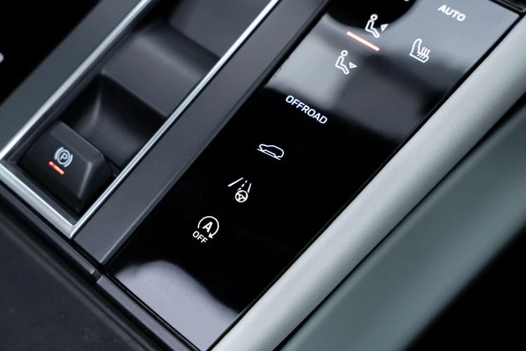 Vehicle Image 20