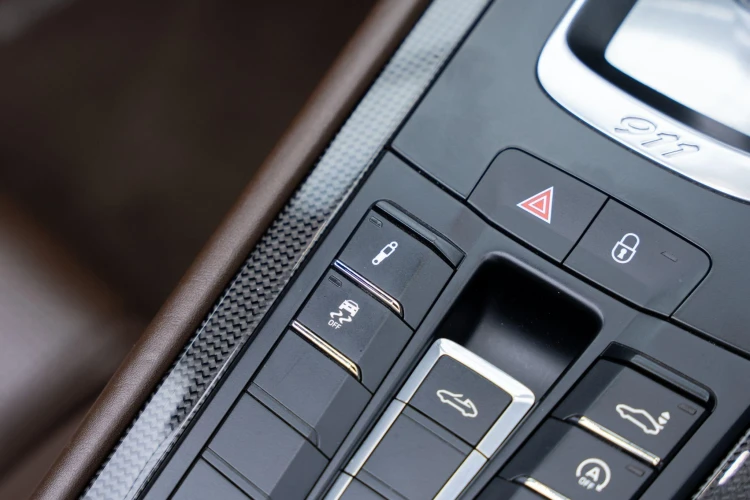 Vehicle Image 30