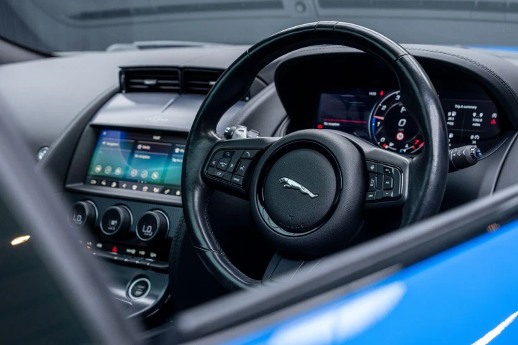 Vehicle Image 35