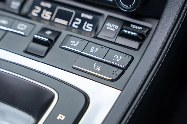 Vehicle Image 22