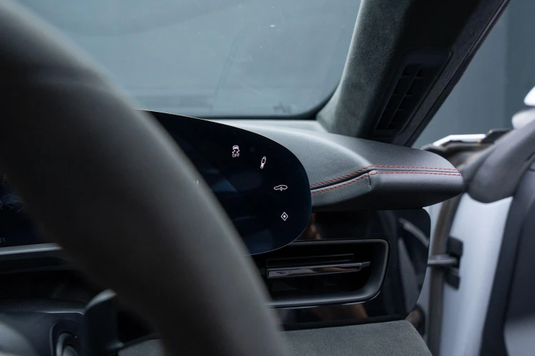 Vehicle Image 36