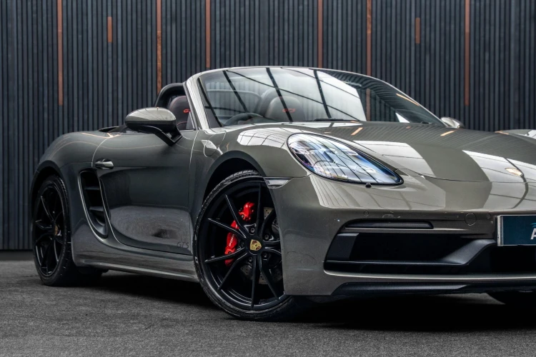 Vehicle Image 7