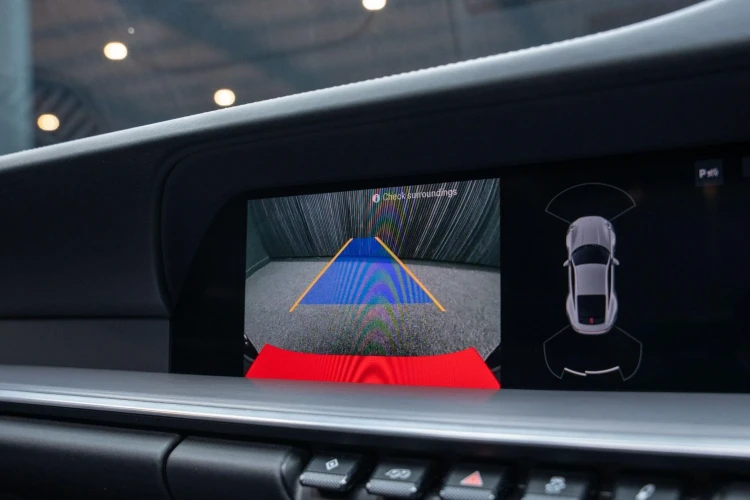 Vehicle Image 10