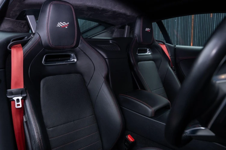 Vehicle Image 12