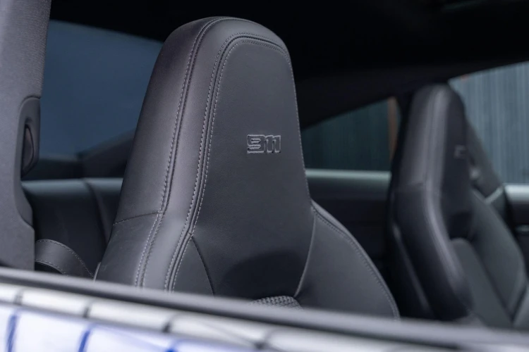 Vehicle Image 31