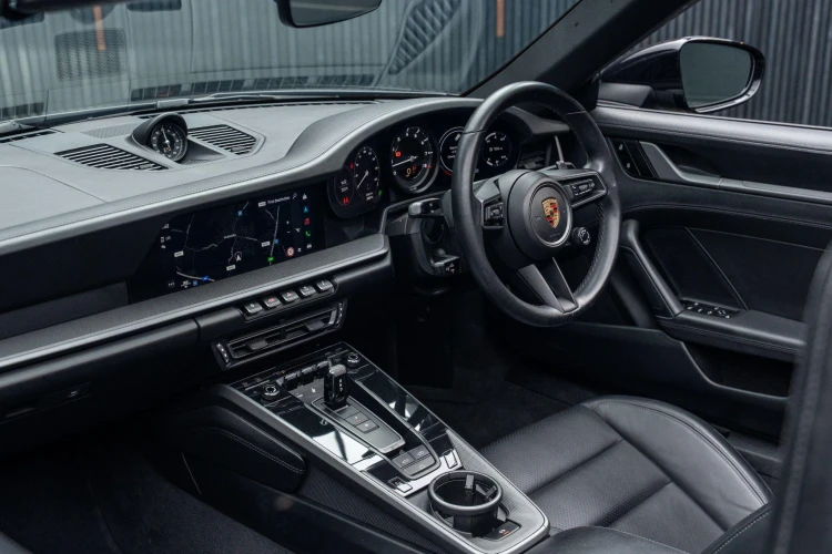 Vehicle Image 36