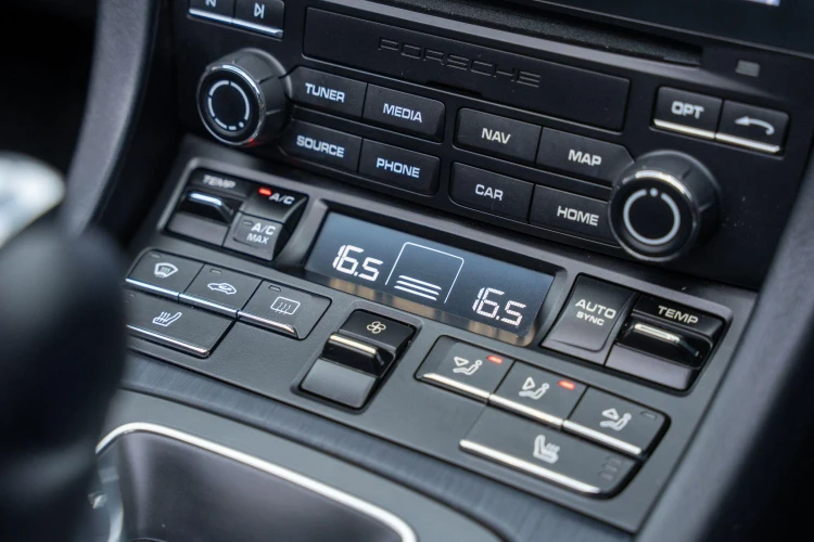 Vehicle Image 20