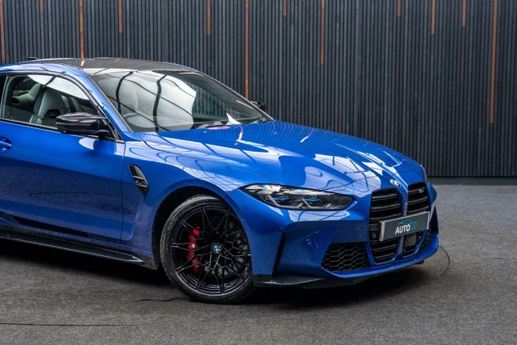 Vehicle Image 9