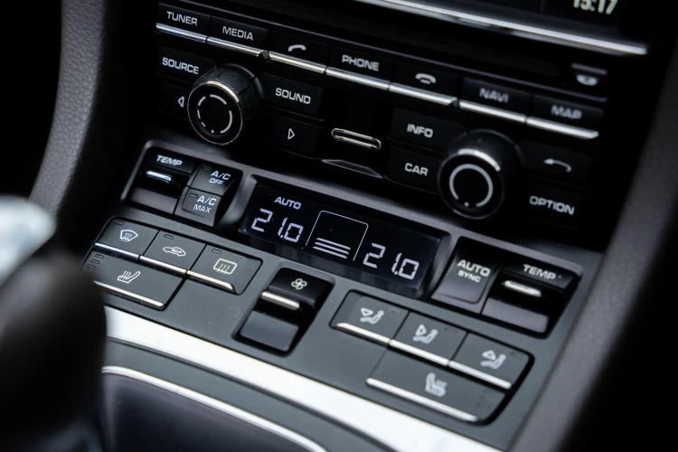 Vehicle Image 20