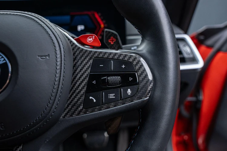 Vehicle Image 32