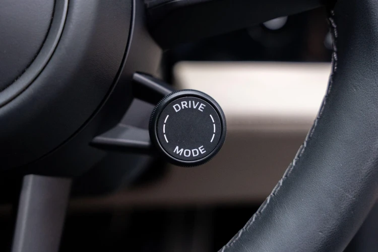 Vehicle Image 22