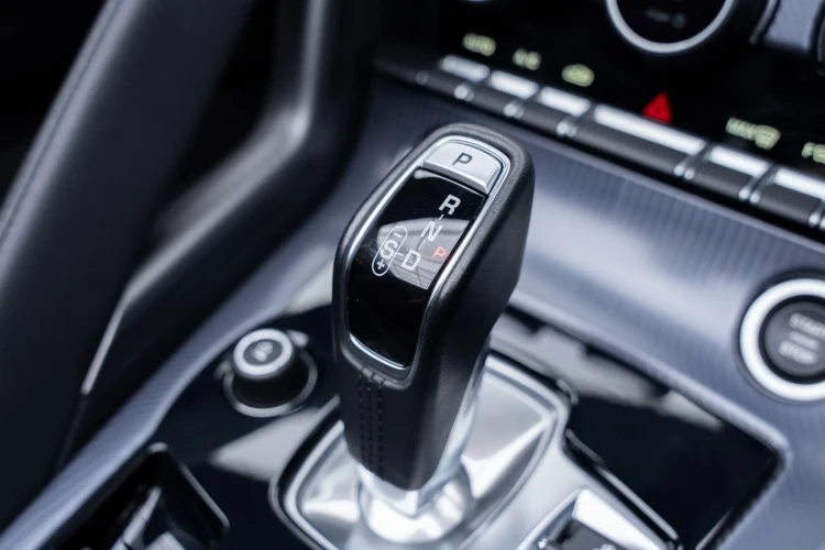 Vehicle Image 30