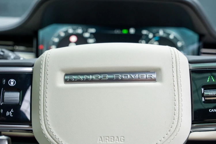 Vehicle Image 24