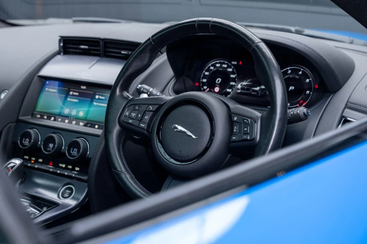 Vehicle Image 37