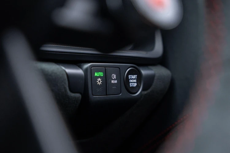Vehicle Image 35