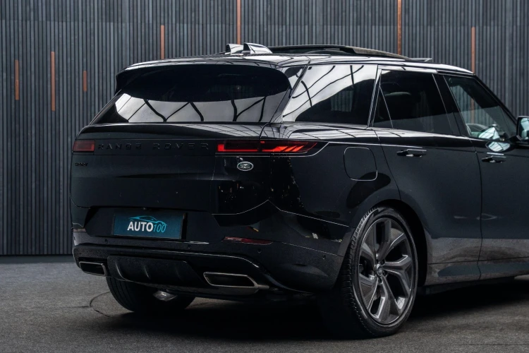 Vehicle Image 21