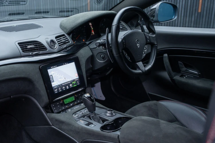 Vehicle Image 33