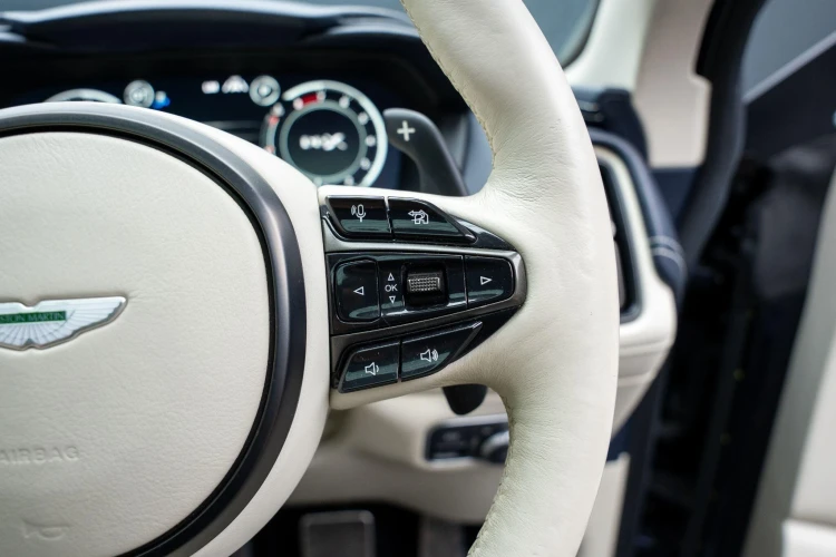 Vehicle Image 20