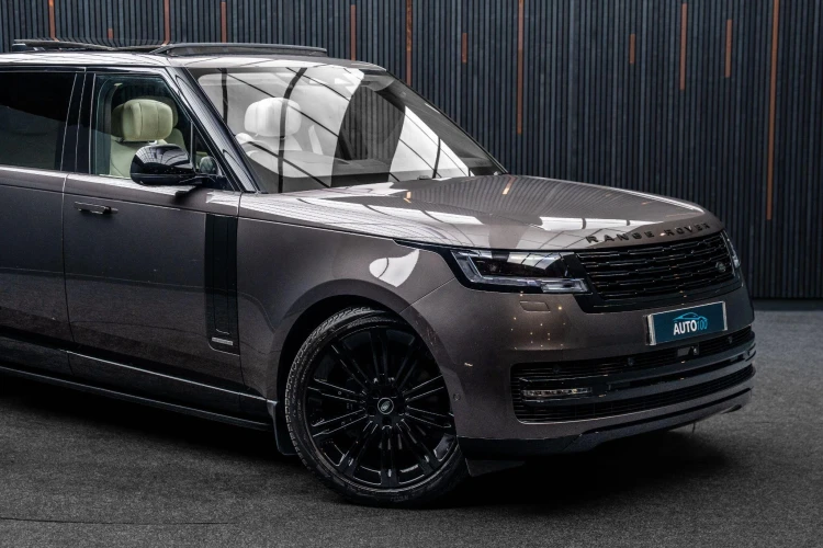 Vehicle Image 9