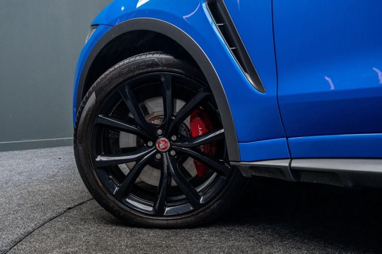 Vehicle Image 13