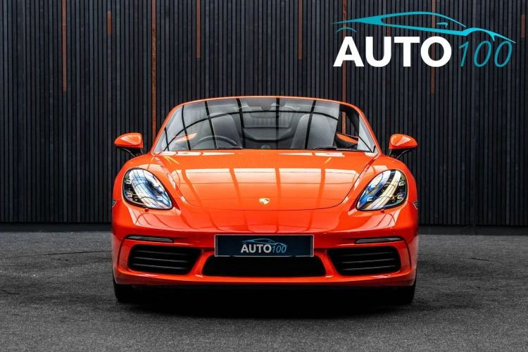 Vehicle Image 11