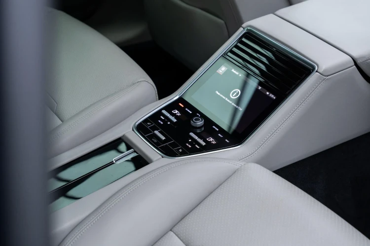Vehicle Image 31