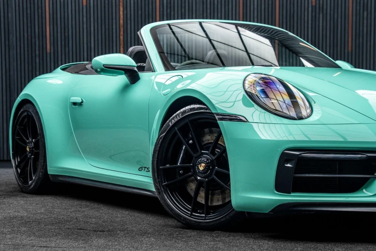 Vehicle Image 7