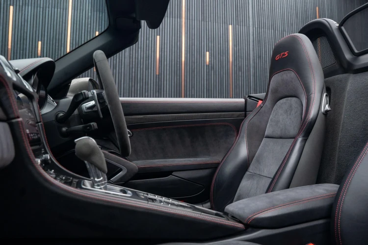 Vehicle Image 39
