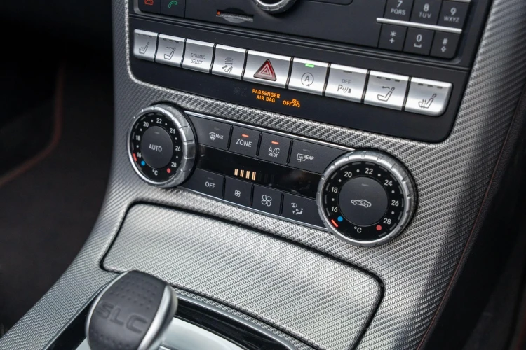 Vehicle Image 24