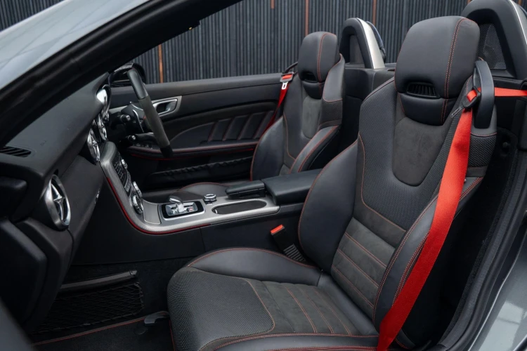 Vehicle Image 36