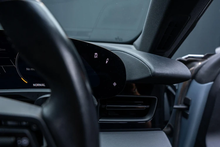 Vehicle Image 37