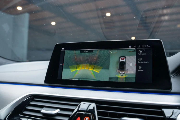 Vehicle Image 8