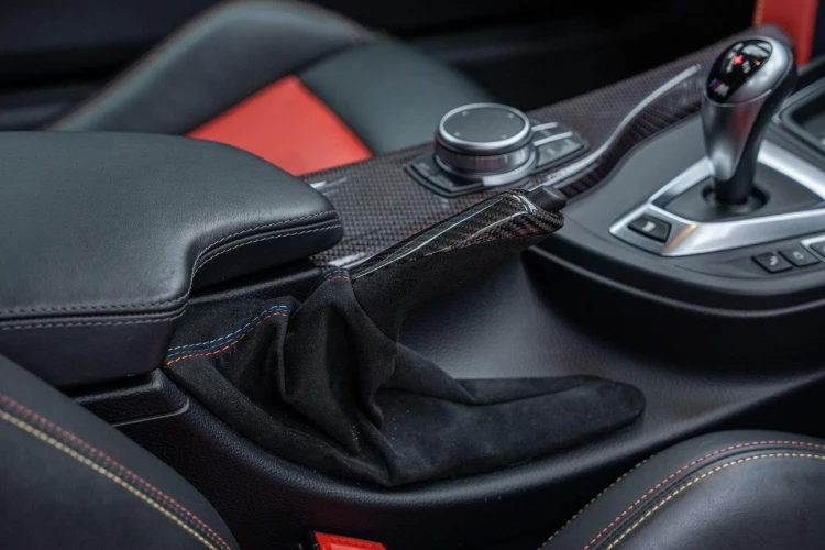 Vehicle Image 30